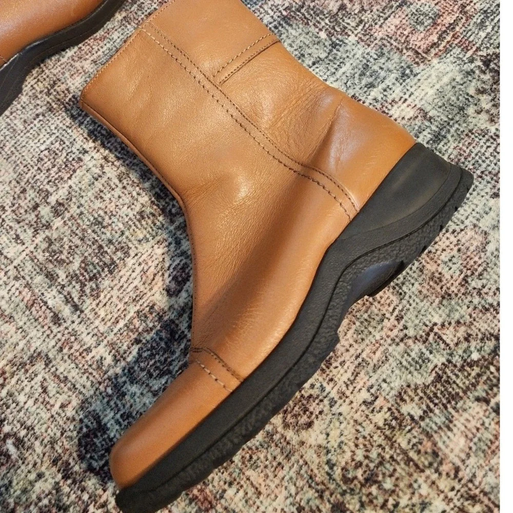 VTG La Canadienne Leather Square Toe Boots. Gritty Boho indiesleaze Fall winter